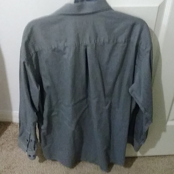 Men's sz 16 pre-owned Liz Claiborne for men. - Picture 6 of 6